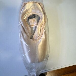 NWT European Balance Pointe Shoes (3x) 6.5